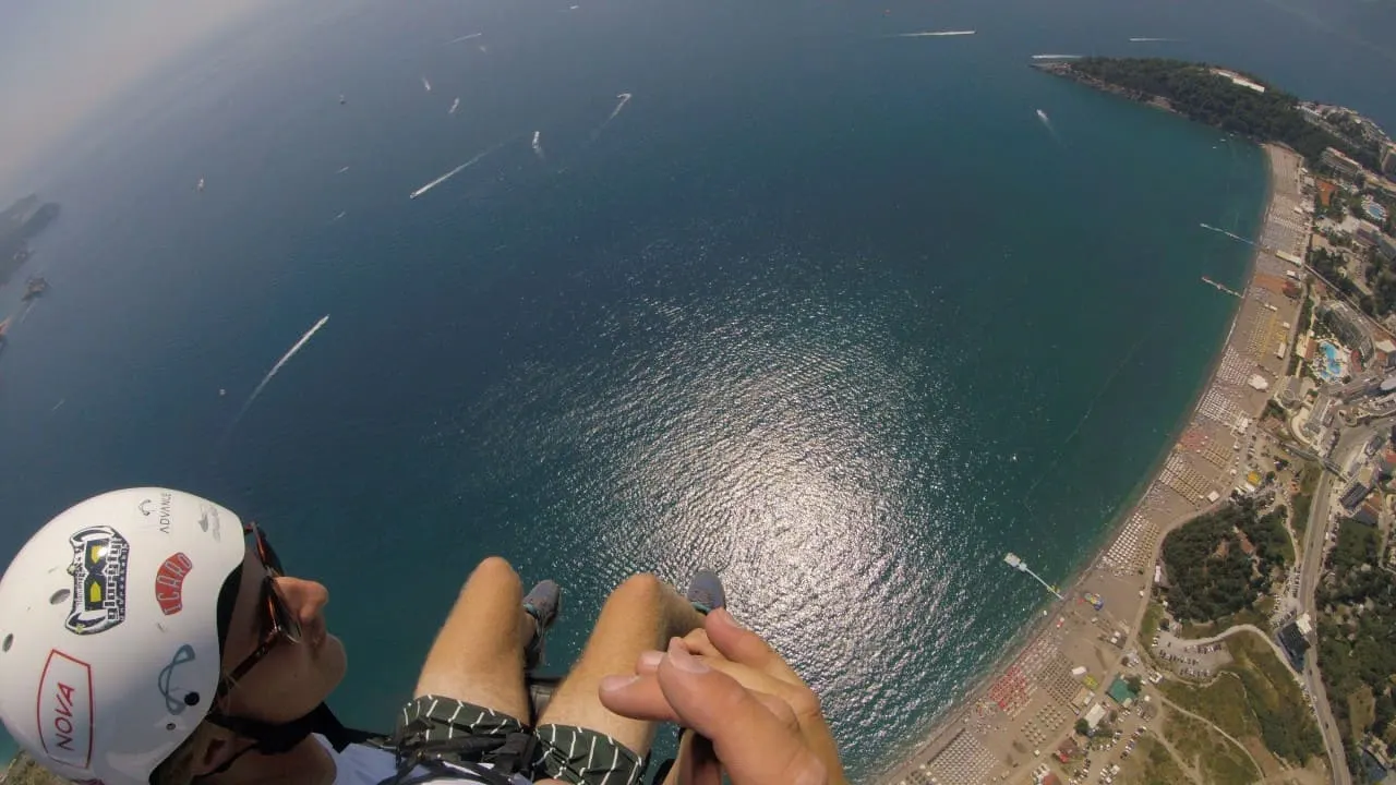 An Exhilarating Paragliding Adventure in Budva