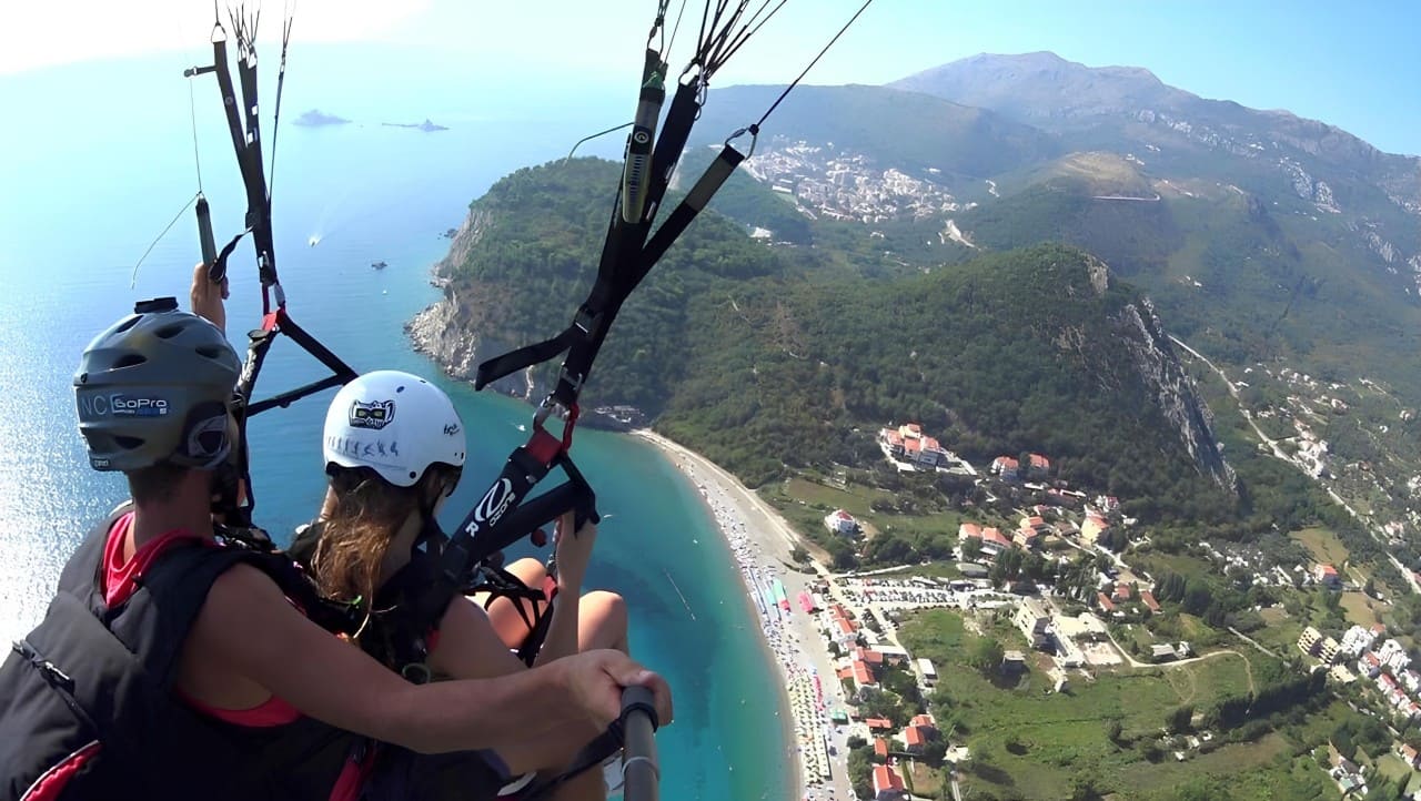 Inexpressible emotions from soaring above the ground paraplan chernogoriya 27
