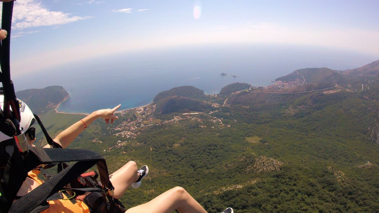 paragliding Montenegro Petrovac air tour in Petrovac G0026348
