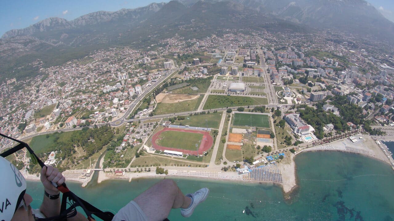 High-rise Tandem Paragliding In Bar City paragliding bar G0023999